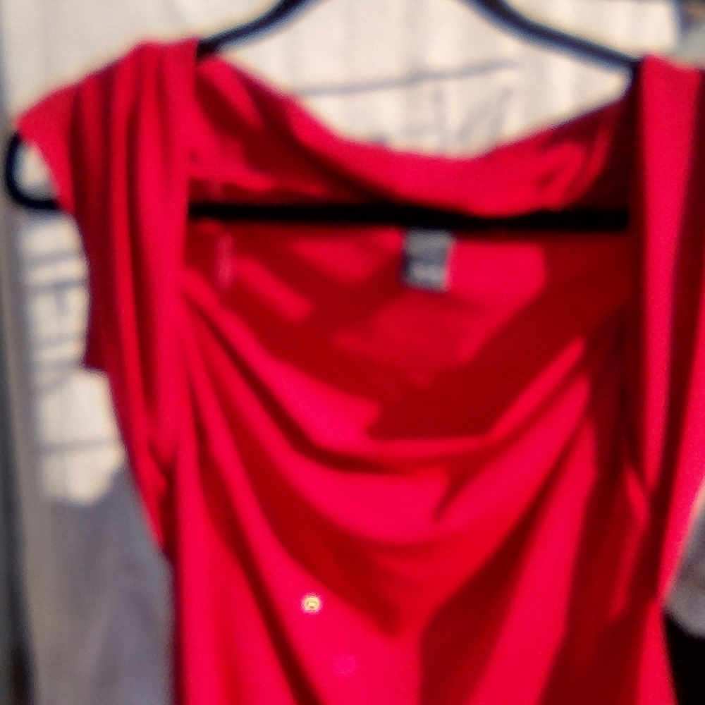 Top - Picture 2 of 2